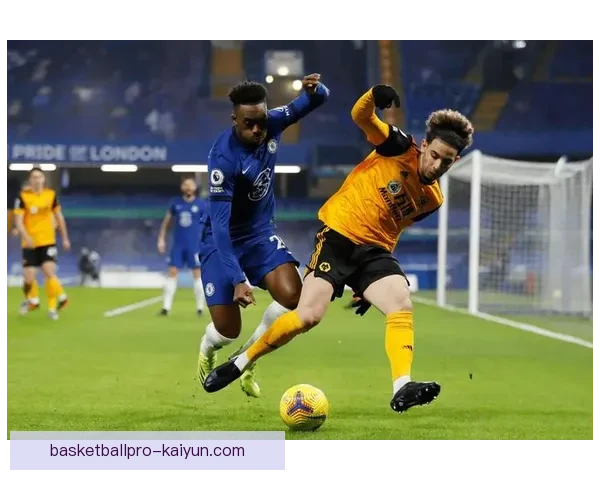 英超斯蒂芬斯表现稳健，球队状态回暖值得关注