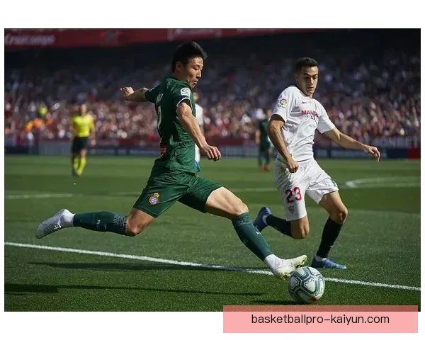 克鲁伊夫比赛统治力持续提升，影响球队战术发展方向